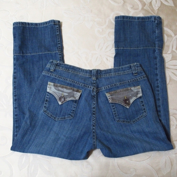 NEVADA size 6 Jean Capris - Picture 2 of 10